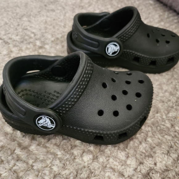2pr Crocs - Picture 3 of 4
